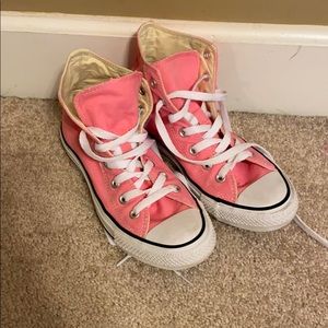 💕PINK HI TOP CONVERSE💕